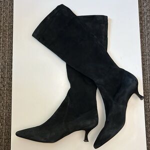 Eliana Italian Hancrafted Tribeca Black
Suede Boots Women's Size 9